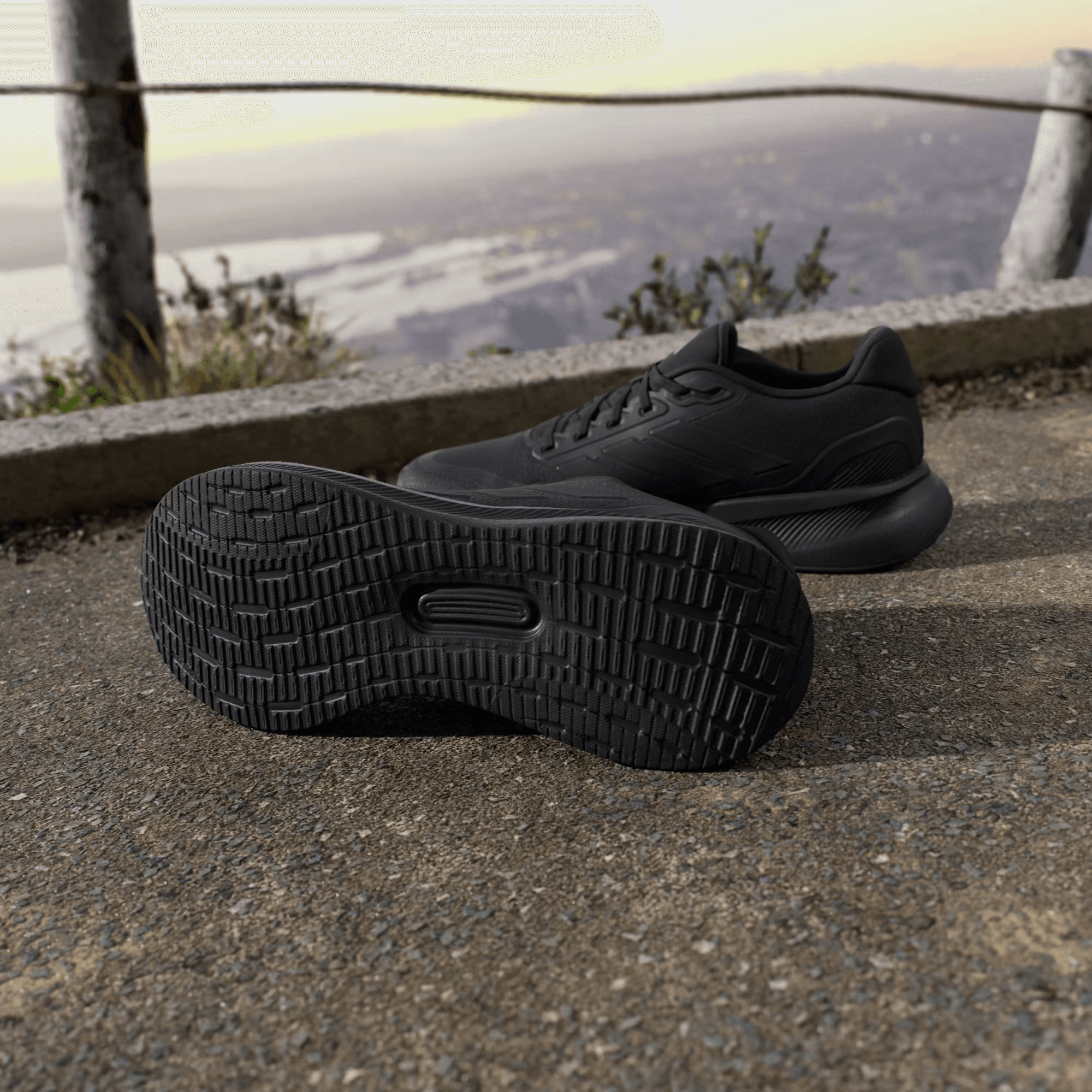 Runfalcon_5_Running_Shoes_Black_IE8812_HM4